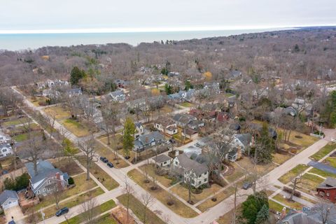 Tiny photo for 249 E Sheridan Place, Lake Bluff, IL 60044 (MLS # 12610644)