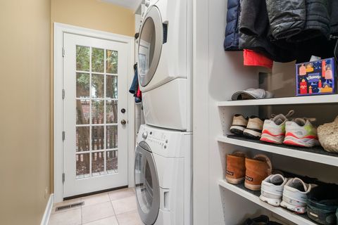 Tiny photo for 249 E Sheridan Place, Lake Bluff, IL 60044 (MLS # 12610644)