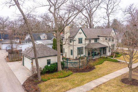 Tiny photo for 249 E Sheridan Place, Lake Bluff, IL 60044 (MLS # 12610644)