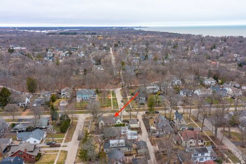 Tiny photo for 249 E Sheridan Place, Lake Bluff, IL 60044 (MLS # 12610644)