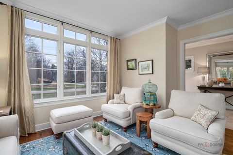 Tiny photo for 249 E Sheridan Place, Lake Bluff, IL 60044 (MLS # 12610644)