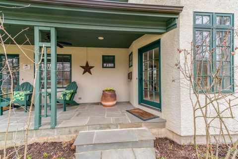 Tiny photo for 249 E Sheridan Place, Lake Bluff, IL 60044 (MLS # 12610644)