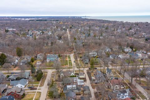 Tiny photo for 249 E Sheridan Place, Lake Bluff, IL 60044 (MLS # 12610644)