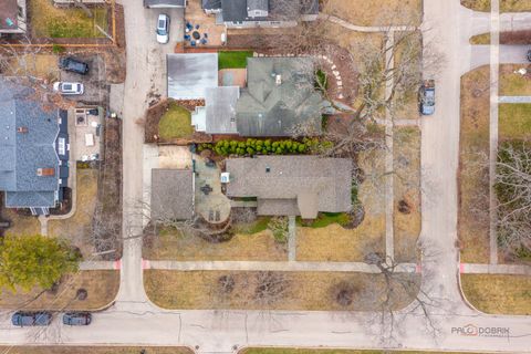 Tiny photo for 249 E Sheridan Place, Lake Bluff, IL 60044 (MLS # 12610644)