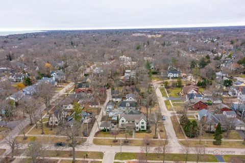 Tiny photo for 249 E Sheridan Place, Lake Bluff, IL 60044 (MLS # 12610644)