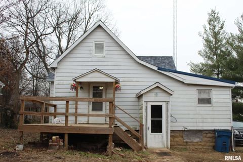 Tiny photo for 817 N 6TH Street, MtVernon, IL 62864 (MLS # EB460759)