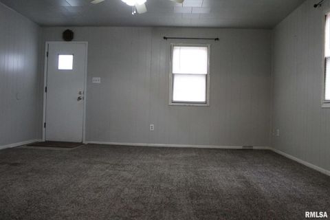 Tiny photo for 817 N 6TH Street, MtVernon, IL 62864 (MLS # EB460759)