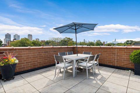Tiny photo for 2741 N Mildred Avenue #3S, Chicago, IL 60614 (MLS # 12471177)