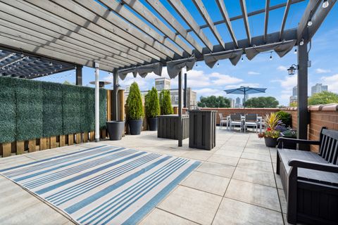 Tiny photo for 2741 N Mildred Avenue #3S, Chicago, IL 60614 (MLS # 12471177)