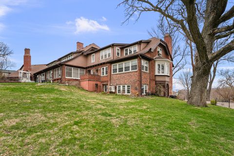 Tiny photo for 2 Breezy Point Road, Clinton, IA 52732 (MLS # 12610532)