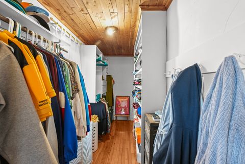 Tiny photo for 2 Breezy Point Road, Clinton, IA 52732 (MLS # 12610532)