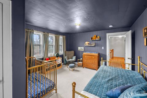 Tiny photo for 2 Breezy Point Road, Clinton, IA 52732 (MLS # 12610532)