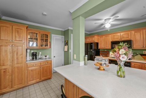 Tiny photo for 2 Breezy Point Road, Clinton, IA 52732 (MLS # 12610532)