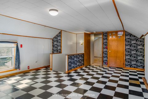 Tiny photo for 274 W Sheffield Street, St. Anne, IL 60964 (MLS # 12504039)