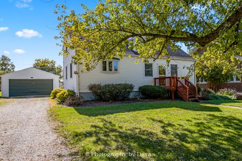 Tiny photo for 274 W Sheffield Street, St. Anne, IL 60964 (MLS # 12504039)