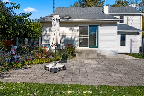 Tiny photo for 274 W Sheffield Street, St. Anne, IL 60964 (MLS # 12504039)