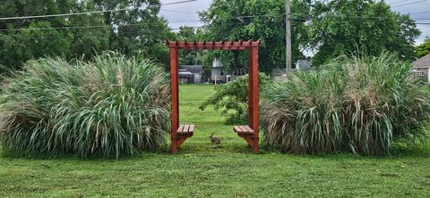 Tiny photo for 274 W Sheffield Street, St. Anne, IL 60964 (MLS # 12504039)