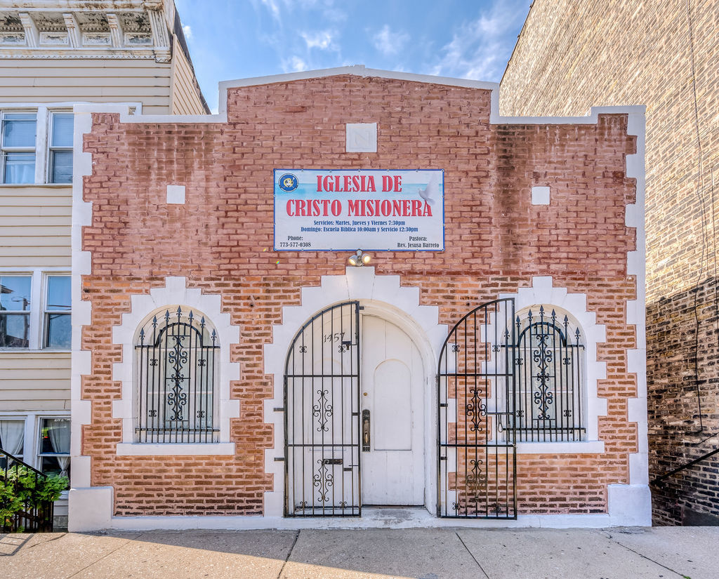 1457 W Blackhawk Street