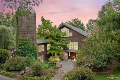 Photo of 51 Chippewa Drive, Oswego, IL 60543 (MLS # 12466285)