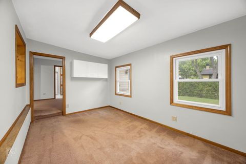 Tiny photo for Elk Grove Village, IL 60007 (MLS # 12628164)