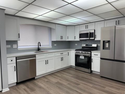 Tiny photo for 18245 66th Court #2B, Tinley Park, IL 60477 (MLS # 12501058)