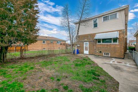 A home in Harwood Heights