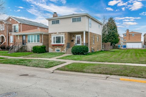 A home in Harwood Heights