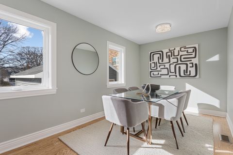 Tiny photo for 606 S York Street, Elmhurst, IL 60126 (MLS # 12618927)