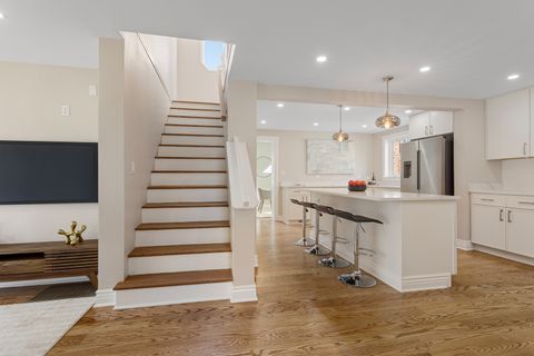 Tiny photo for 606 S York Street, Elmhurst, IL 60126 (MLS # 12618927)