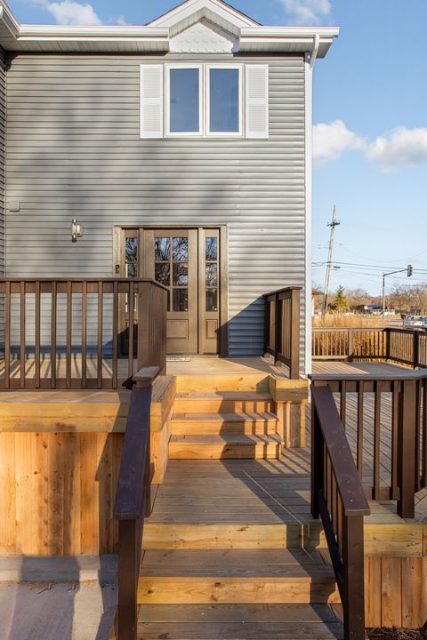 Tiny photo for 606 S York Street, Elmhurst, IL 60126 (MLS # 12618927)