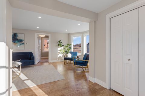 Tiny photo for 606 S York Street, Elmhurst, IL 60126 (MLS # 12618927)