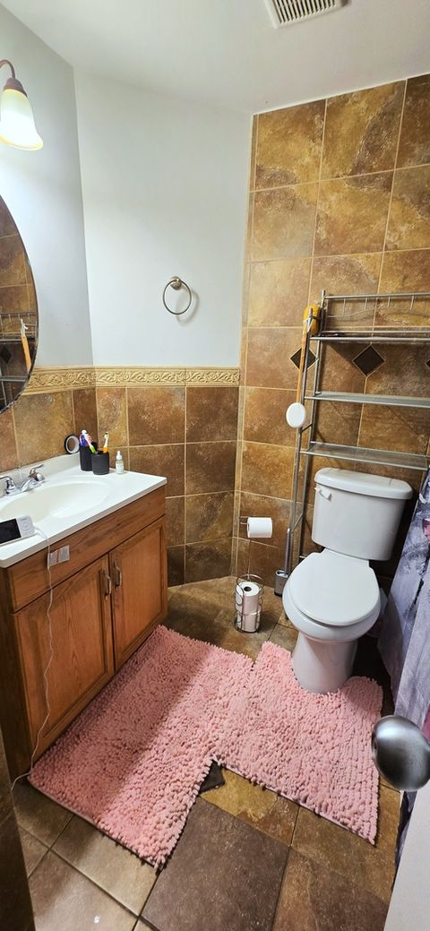 Tiny photo for 6337 Roosevelt Road #101, Berwyn, IL 60402 (MLS # 12444426)