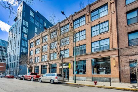110 N Peoria Street 307 Chicago IL 60607
