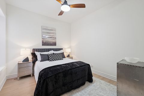 Tiny photo for 515 E Oakwood Boulevard, Chicago, IL 60653 (MLS # 12591936)