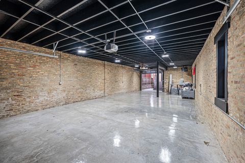 Tiny photo for 515 E Oakwood Boulevard, Chicago, IL 60653 (MLS # 12591936)