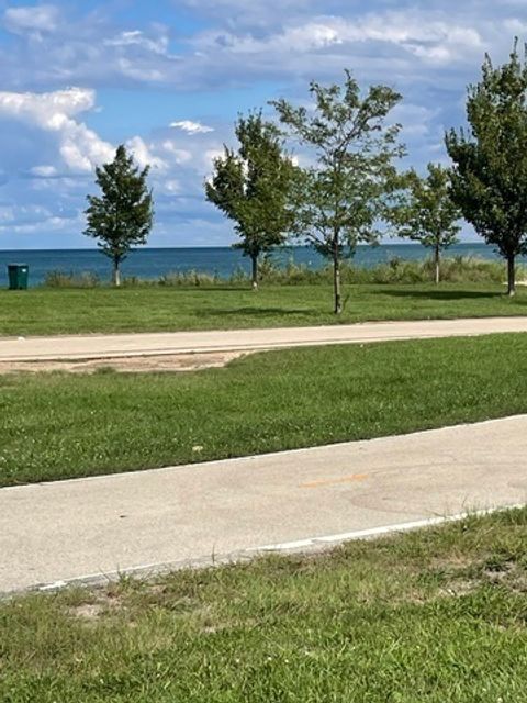 Tiny photo for 515 E Oakwood Boulevard, Chicago, IL 60653 (MLS # 12591936)