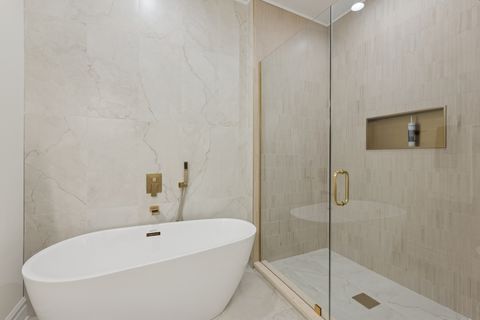 Tiny photo for 515 E Oakwood Boulevard, Chicago, IL 60653 (MLS # 12591936)