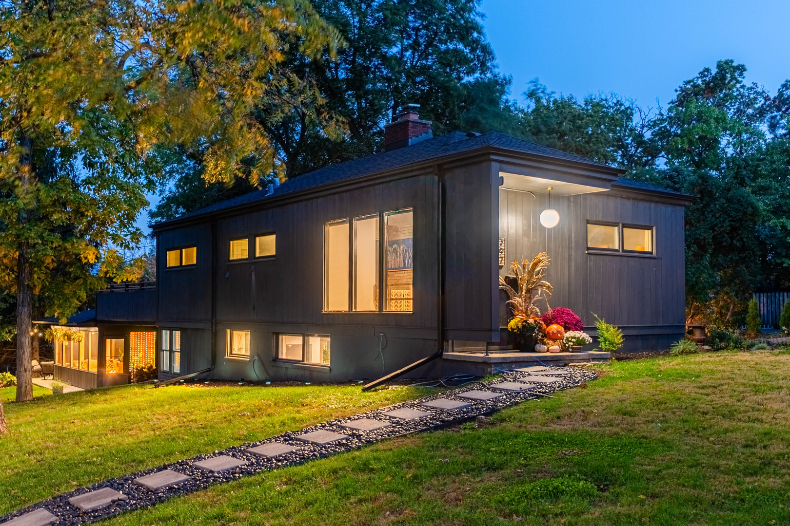 797 Forest Avenue, Glen Ellyn, IL, 60137 1 797 Forest Avenue