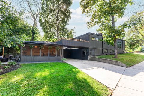 Tiny photo for 797 Forest Avenue, Glen Ellyn, IL 60137 (MLS # 12498028)