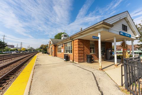 Tiny photo for 797 Forest Avenue, Glen Ellyn, IL 60137 (MLS # 12498028)