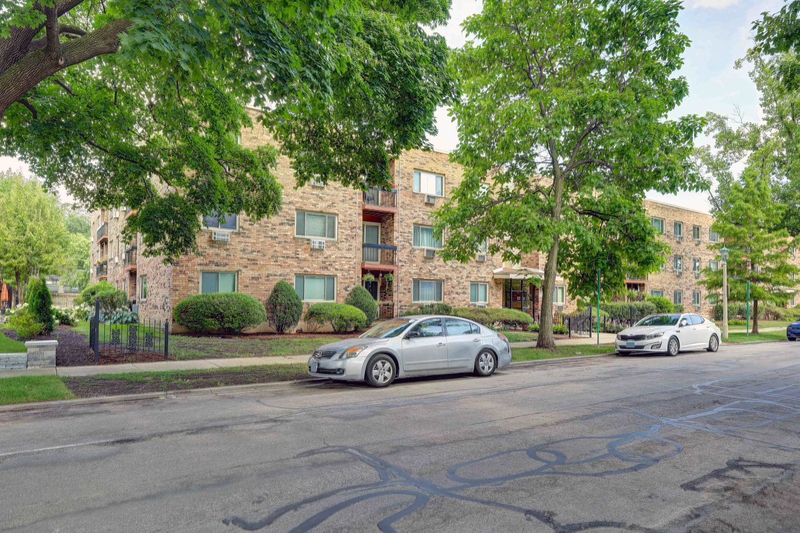 420 Home Avenue 202