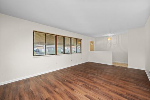Tiny photo for 18057 Juneway Court, Country Club Hills, IL 60478 (MLS # 12501079)