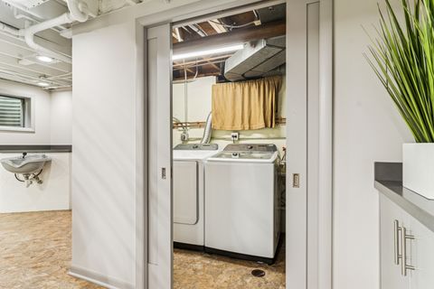 Tiny photo for 1 Harrogate on Oxford Road, Rolling Meadows, IL 60008 (MLS # 12539608)