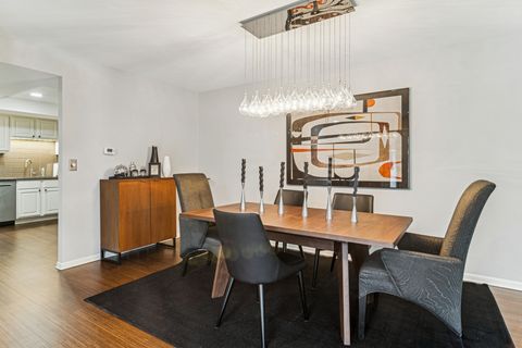 Tiny photo for 1 Harrogate on Oxford Road, Rolling Meadows, IL 60008 (MLS # 12539608)