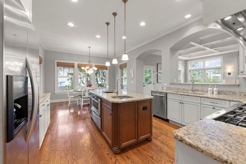 Tiny photo for 4947 Stonewall Avenue, Downers Grove, IL 60515 (MLS # 12489222)
