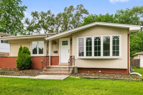 Photo of 214 N Gay Court, Glenwood, IL 60425 (MLS # 12451219)