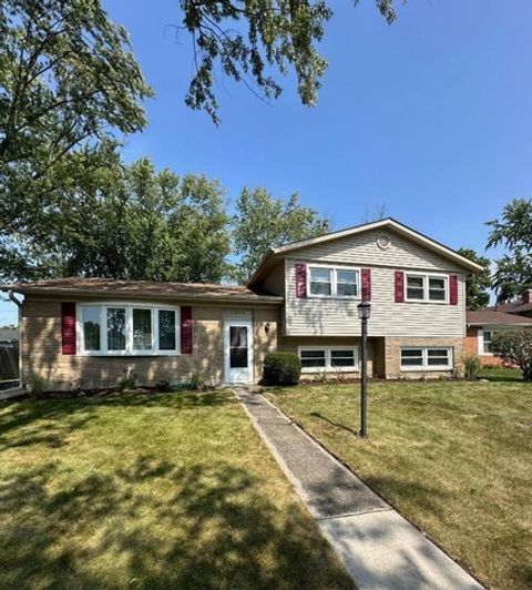 A home in Mount Prospect