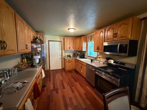 Tiny photo for 242 Thompson Avenue, Winthrop Harbor, IL 60096 (MLS # 12439575)