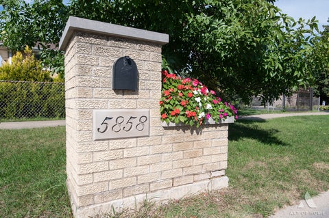 Tiny photo for 5858 W 82ND Street, Burbank, IL 60459 (MLS # 12773944)