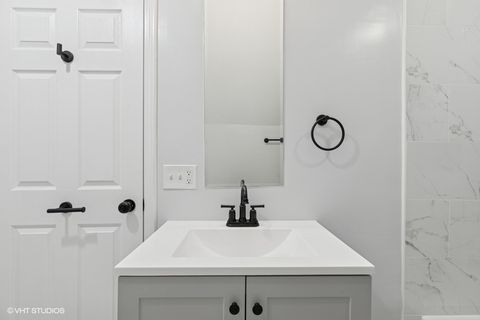 Tiny photo for 26 W 114TH Street, Chicago, IL 60628 (MLS # 12391282)